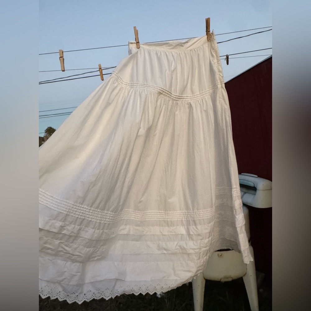 Doen sebastiane skirt